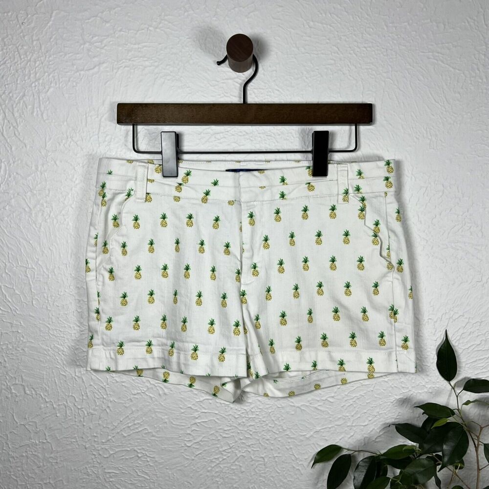 Francesca's Women's Medium Pineapple Print Scalloped Front Pocket White Shorts - Picture 11 of 11